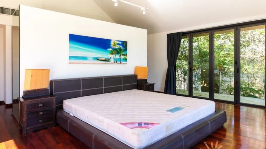 Chalet de 4 dormitorios en Rawai, Thailand No. 615 № 2