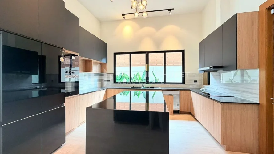 Casa de 4 dormitorios en Rawai, Thailand No. 450 № 13