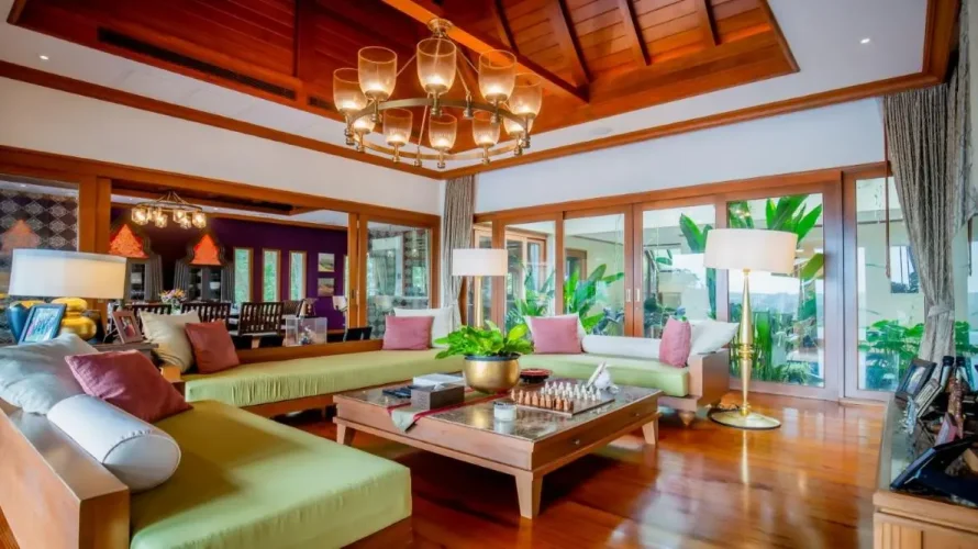 Chalet de 5 dormitorios en Rawai, Thailand No. 687 № 1