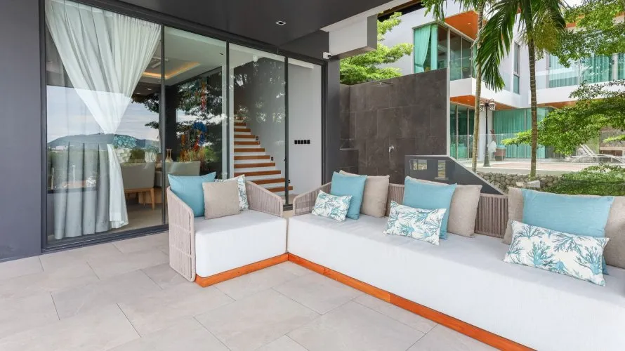 Chalet de 4 dormitorios en Rawai, Thailand No. 180 № 1