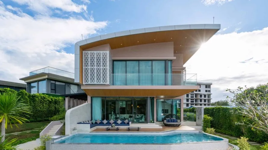 Villa de 4 chambres à Rawai, Thailand No. 577