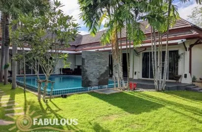 5 bedrooms villa for sale, Rawai, Thailand No. 651