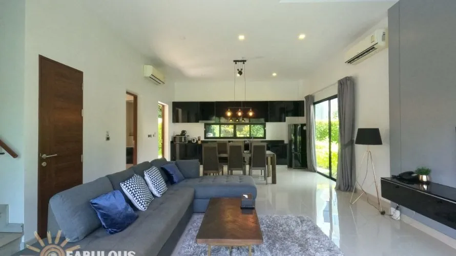 2 bedrooms villa for sale, Rawai, Thailand No. 683 № 10