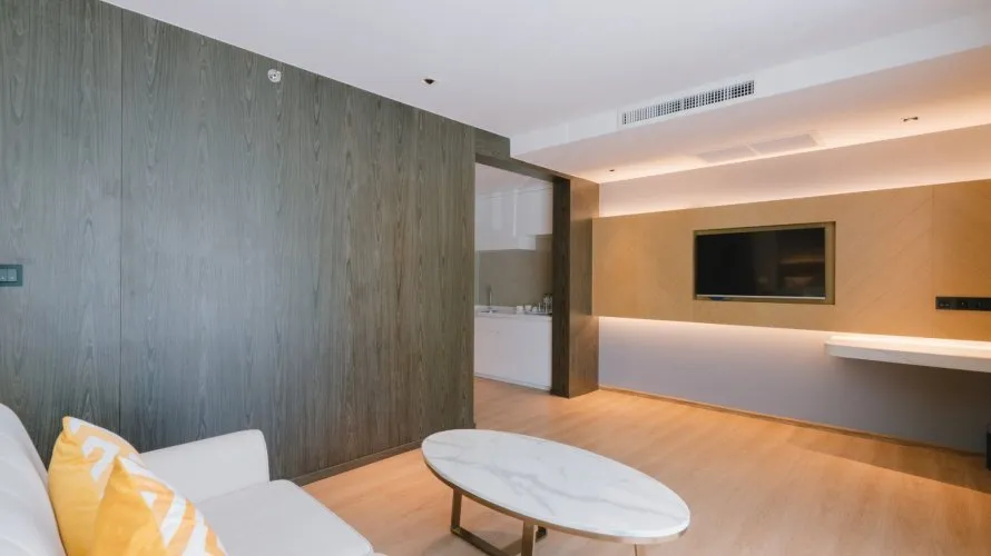 2 bedrooms condominium for sale, Rawai, Thailand No. 162 № 1