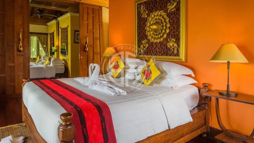 5 bedrooms villa for sale, Rawai, Thailand No. 689 № 13
