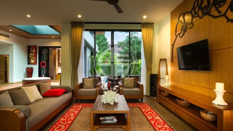 3 bedrooms villa for sale, Rawai, Thailand No. 693 № 1