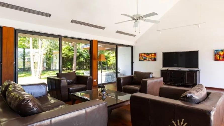 4 bedrooms villa for sale, Rawai, Thailand No. 615 № 11