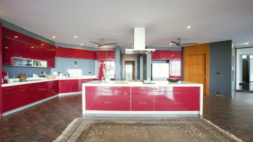 6 bedrooms villa for sale, Rawai, Thailand No. 688 № 3