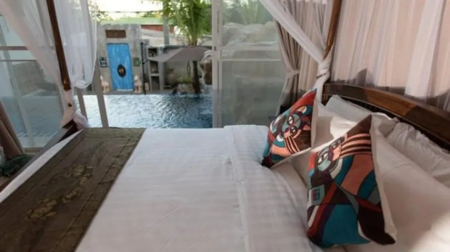 8 bedrooms villa for sale, Rawai, Thailand No. 721 № 1