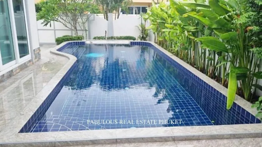 3 bedrooms villa for sale, Rawai, Thailand No. 668