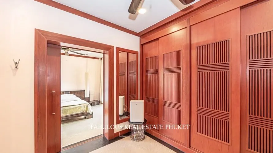 4 bedrooms villa for sale, Rawai, Thailand No. 662 № 5