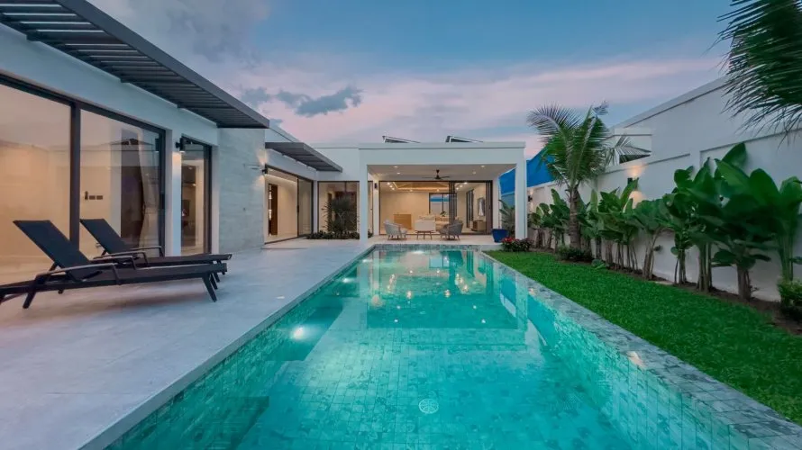 4 bedrooms villa for sale, Rawai, Thailand No. 173 № 1