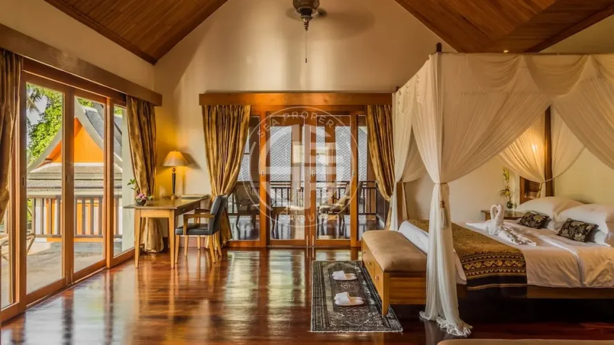 5 bedrooms villa for sale, Rawai, Thailand No. 689 № 4