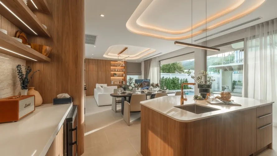 4 bedrooms villa for sale, Rawai, Thailand No. 183 № 1