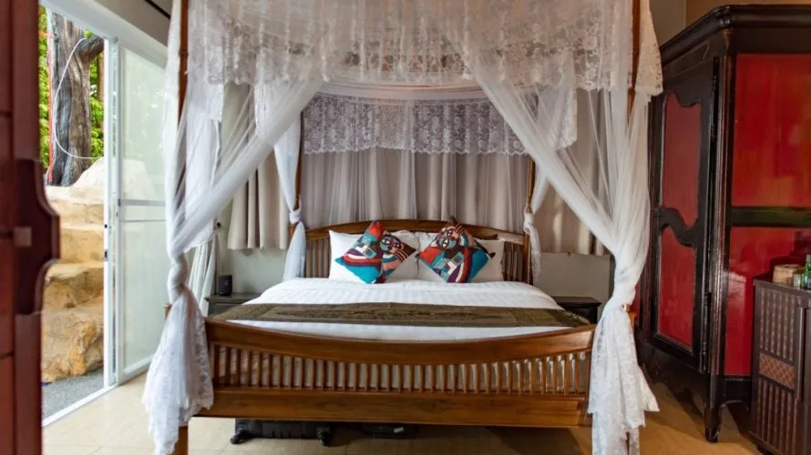 8 bedrooms villa for sale, Rawai, Thailand No. 685 № 4