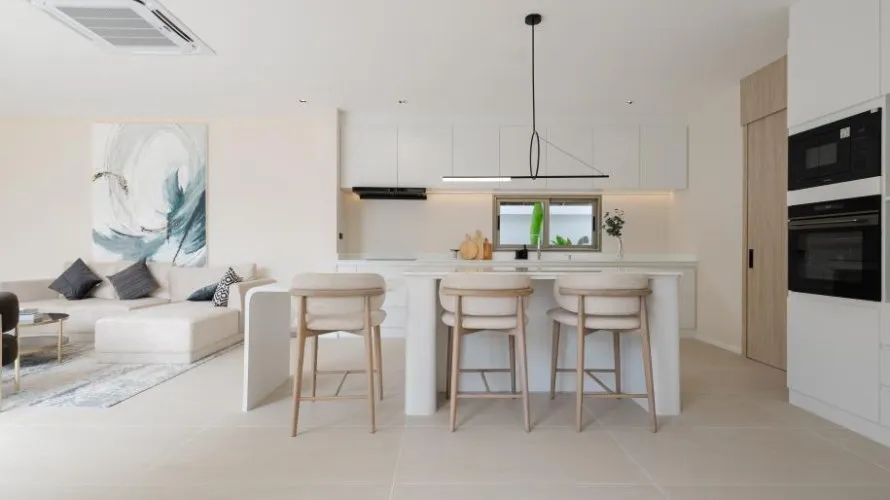 4 bedrooms villa for sale, Rawai, Thailand No. 812 № 2