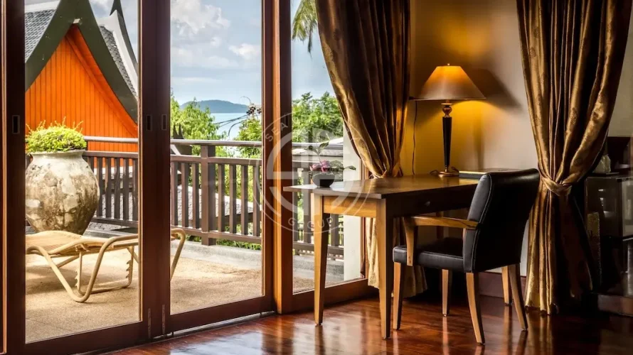5 bedrooms villa for sale, Rawai, Thailand No. 689 № 3