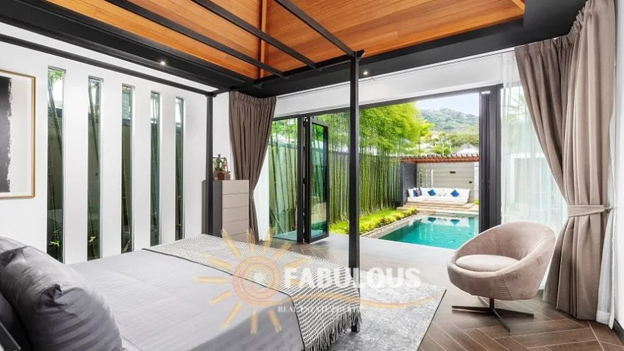 4 bedrooms villa for sale, Rawai, Thailand No. 622 № 15