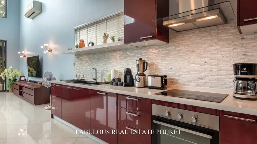 3 bedrooms villa for sale, Rawai, Thailand No. 678 № 13