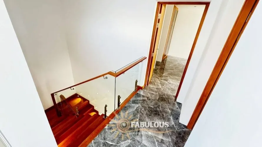 3 bedrooms villa for sale, Rawai, Thailand No. 616 № 2