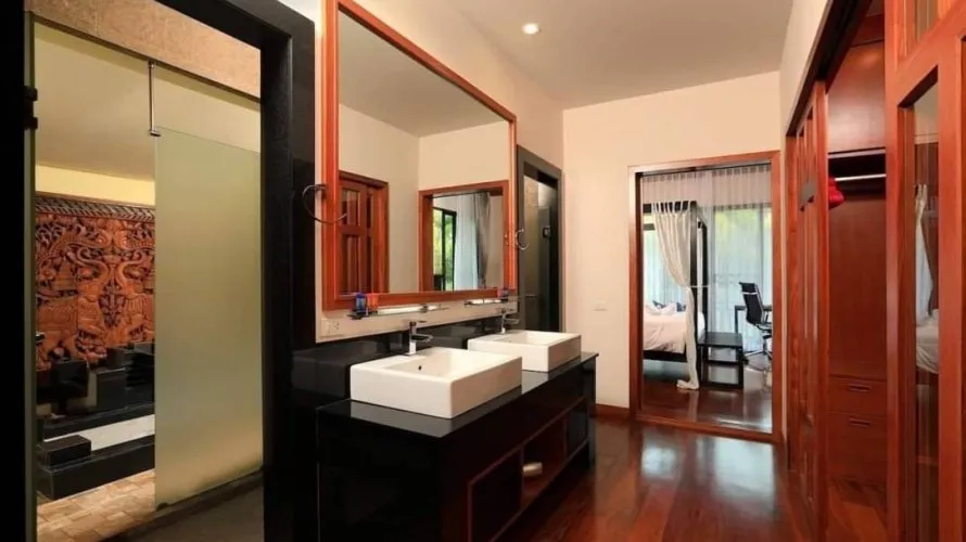 4 bedrooms villa for sale, Rawai, Thailand No. 403 № 14