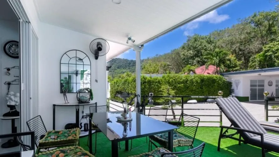 5 bedrooms villa for sale, Rawai, Thailand No. 664 № 5