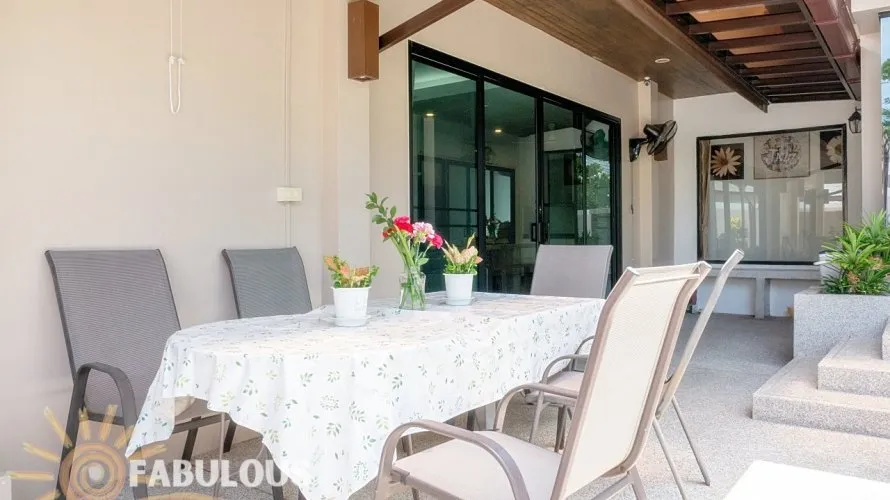 2 bedrooms villa for sale, Rawai, Thailand No. 667 № 3