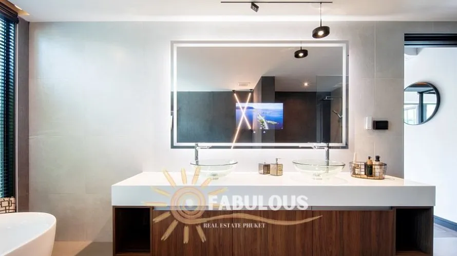 4 bedrooms villa for sale, Rawai, Thailand No. 622 № 3