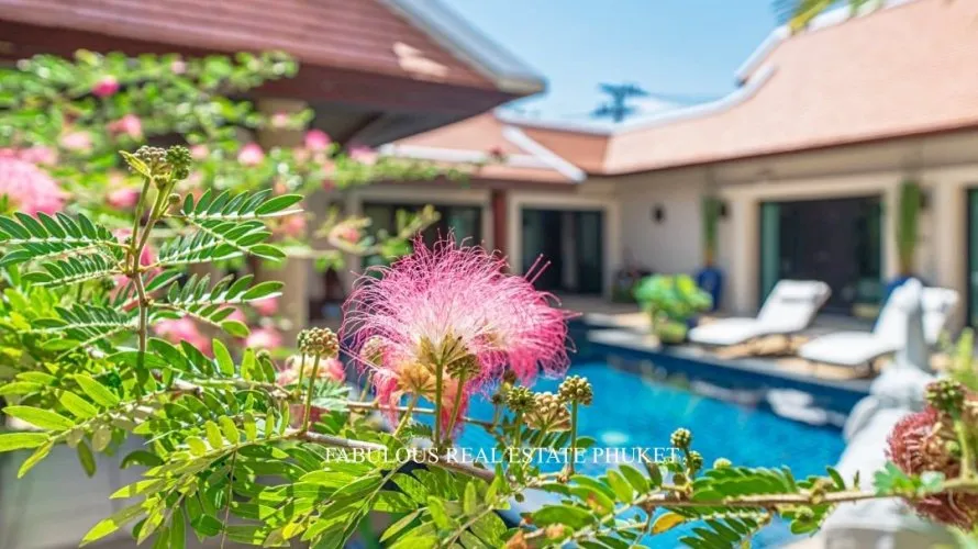 4 bedrooms villa for sale, Rawai, Thailand No. 662
