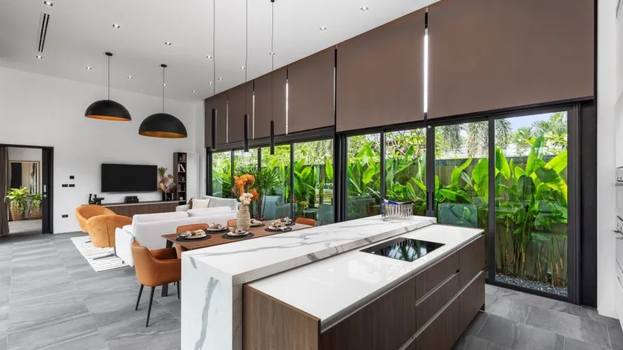4 bedrooms villa for sale, Rawai, Thailand No. 558 № 9