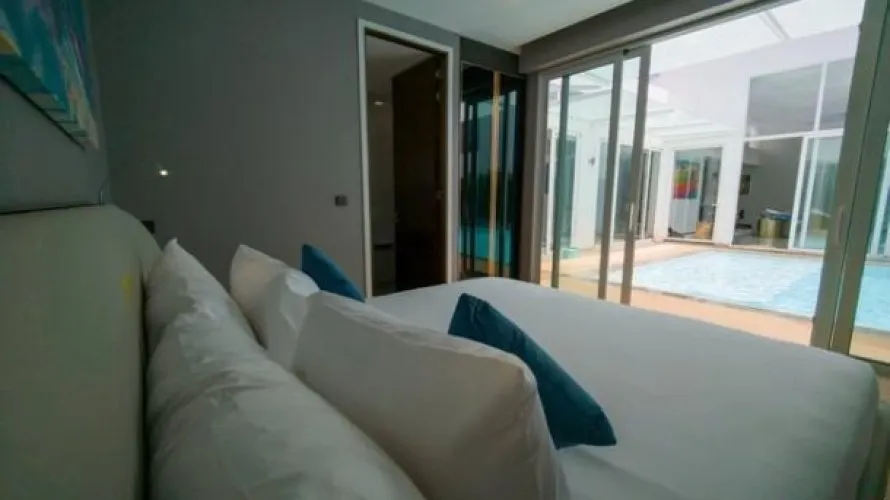4 bedrooms villa for sale, Rawai, Thailand No. 792