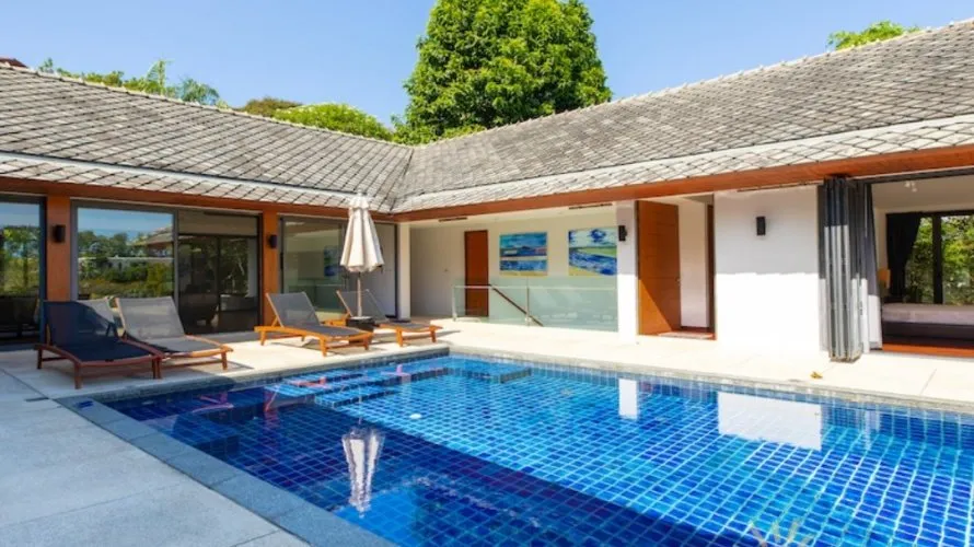4 bedrooms villa for sale, Rawai, Thailand No. 615 № 12