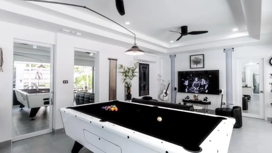 5 bedrooms villa for sale, Rawai, Thailand No. 664 № 7