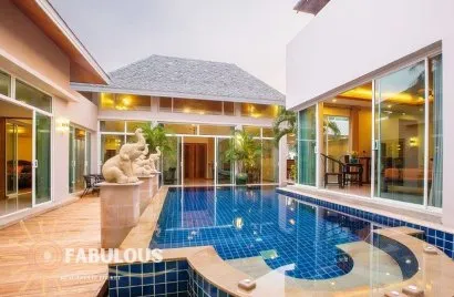 5 bedrooms villa for sale, Rawai, Thailand No. 686