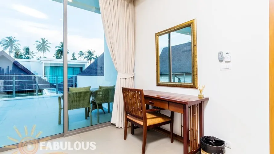 4 bedrooms villa for sale, Rawai, Thailand No. 632 № 1