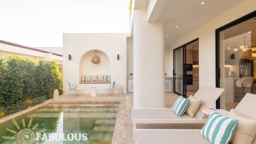 3 bedrooms villa for sale, Rawai, Thailand No. 630