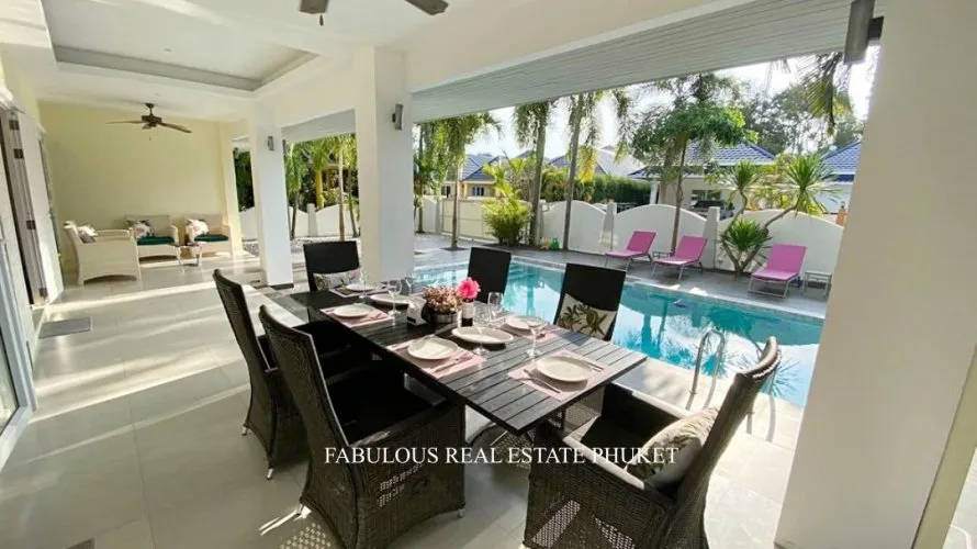 4 bedrooms villa for sale, Rawai, Thailand No. 663 № 12