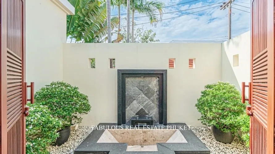 4 bedrooms villa for sale, Rawai, Thailand No. 662 № 13