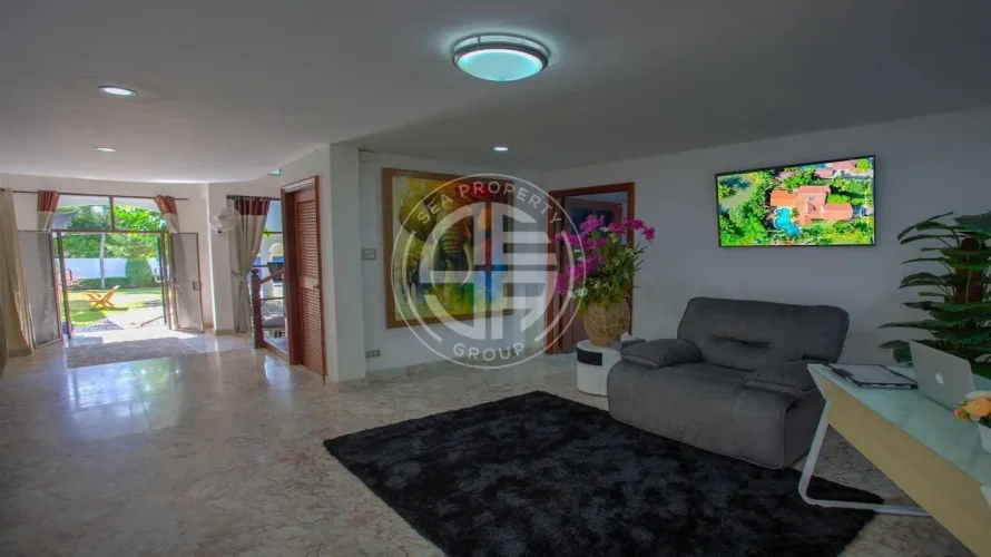 6 bedrooms villa for sale, Rawai, Thailand No. 695 № 4
