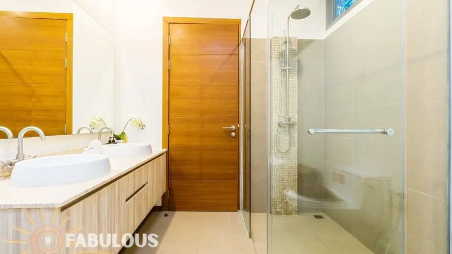 4 bedrooms villa for sale, Rawai, Thailand No. 632 № 3