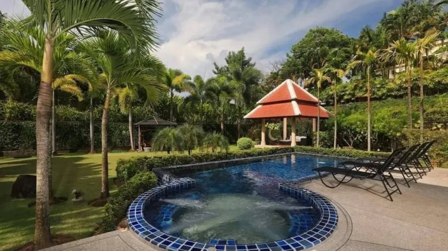 4 bedrooms villa for sale, Rawai, Thailand No. 403