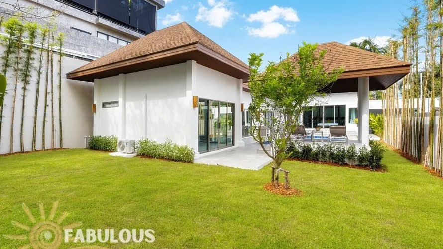 4 bedrooms villa for sale, Rawai, Thailand No. 631 № 11
