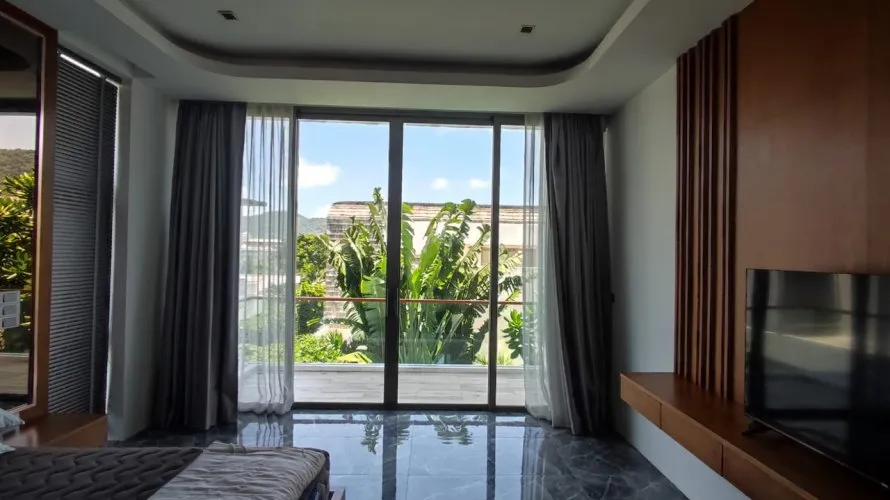 4 bedrooms villa for sale, Rawai, Thailand No. 851 № 11