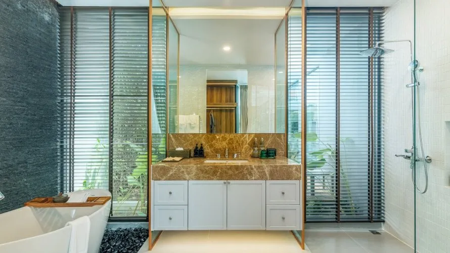 4 bedrooms villa for sale, Rawai, Thailand No. 857 № 1